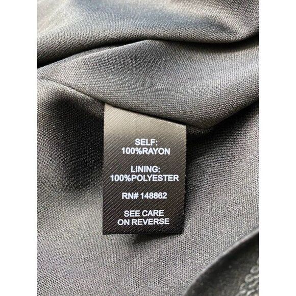 Torrid Black Cold Shoulder Gauzy Pleated A-Line Knee Length Dress‎ Sz 2 - Picture 8 of 9